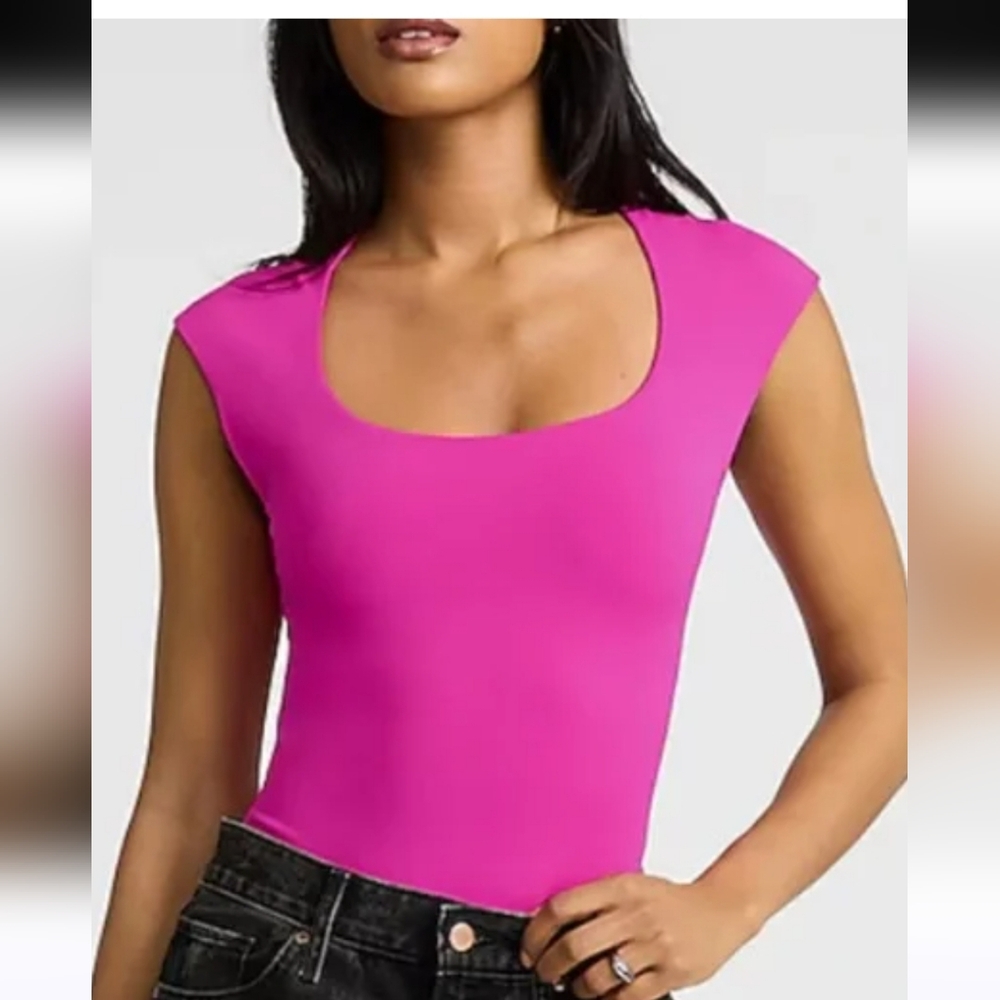 Express Body Contour Short-Sleeve Bodysuit in Hot Pink
